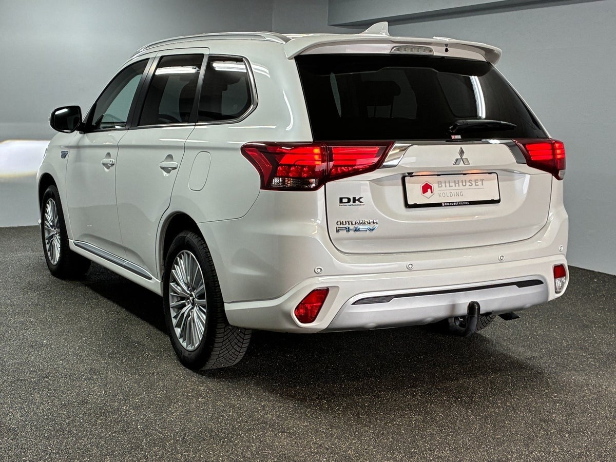 Billede af Mitsubishi Outlander 2,4 PHEV Intense CVT 4WD