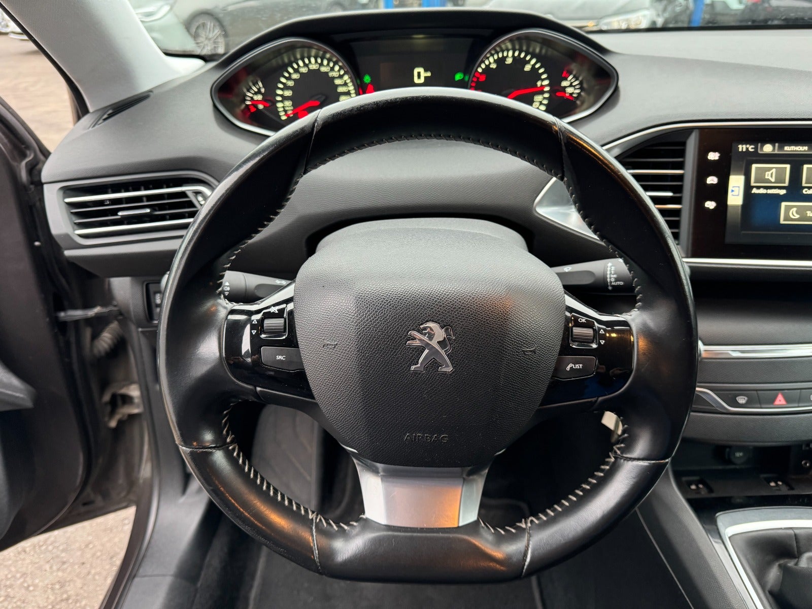 Peugeot 308 2015