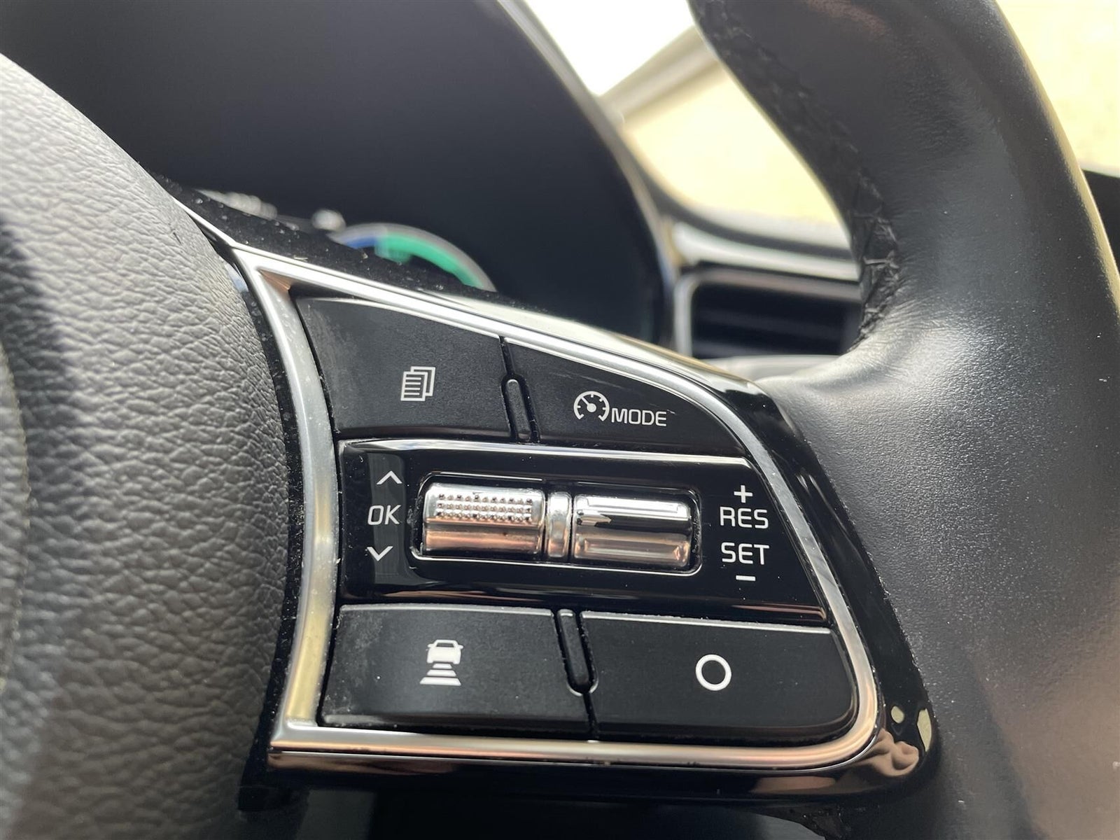Kia Ceed PHEV Upgrade Intro SW DCT