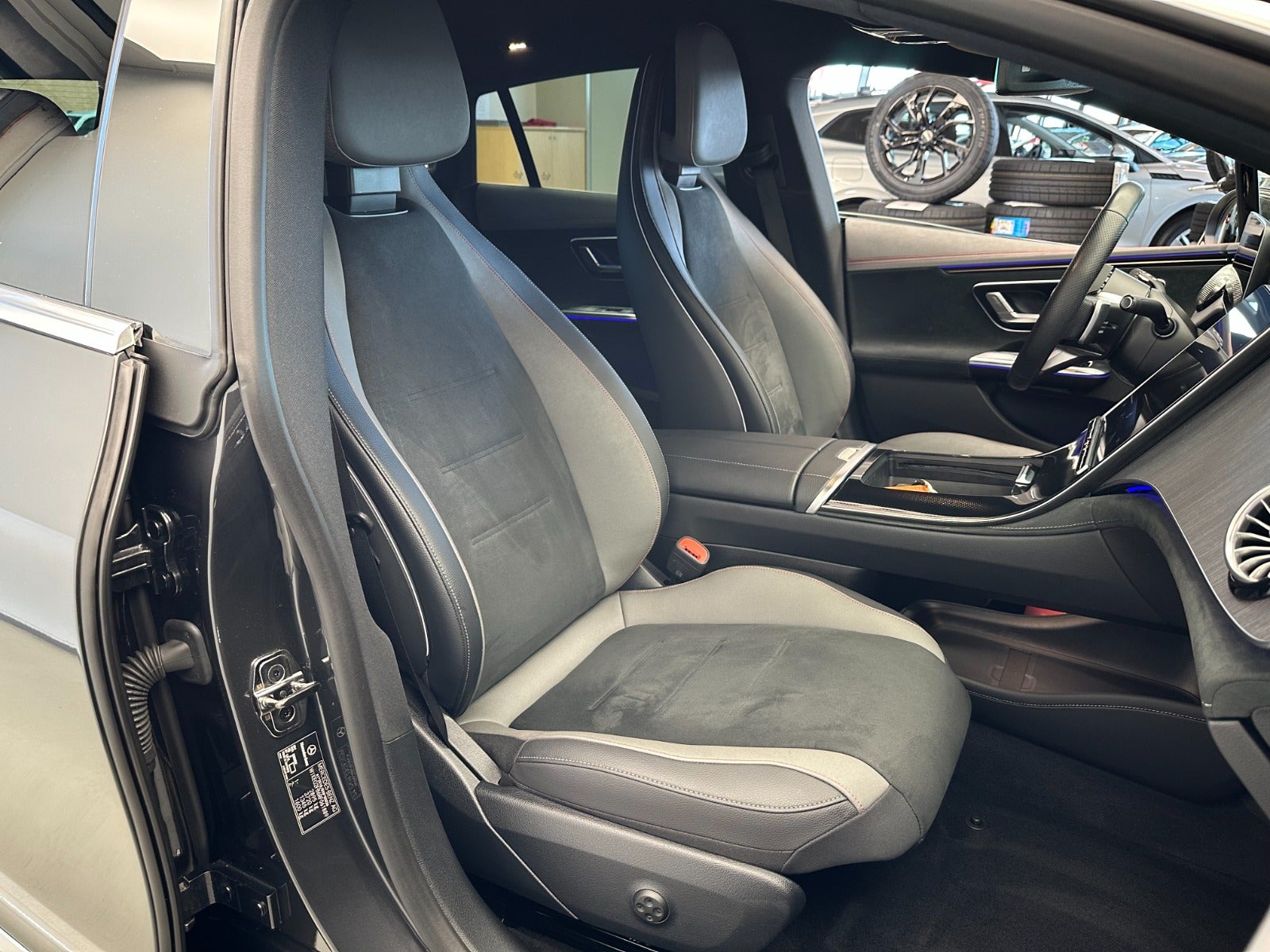 Billede af Mercedes EQE350  AMG Line