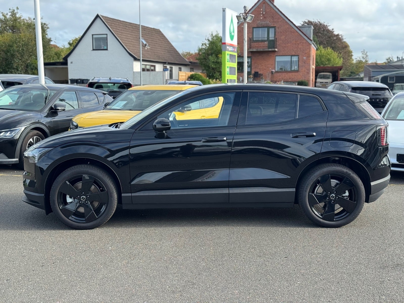 Billede af Volvo EX30  Extended Range Black Edition