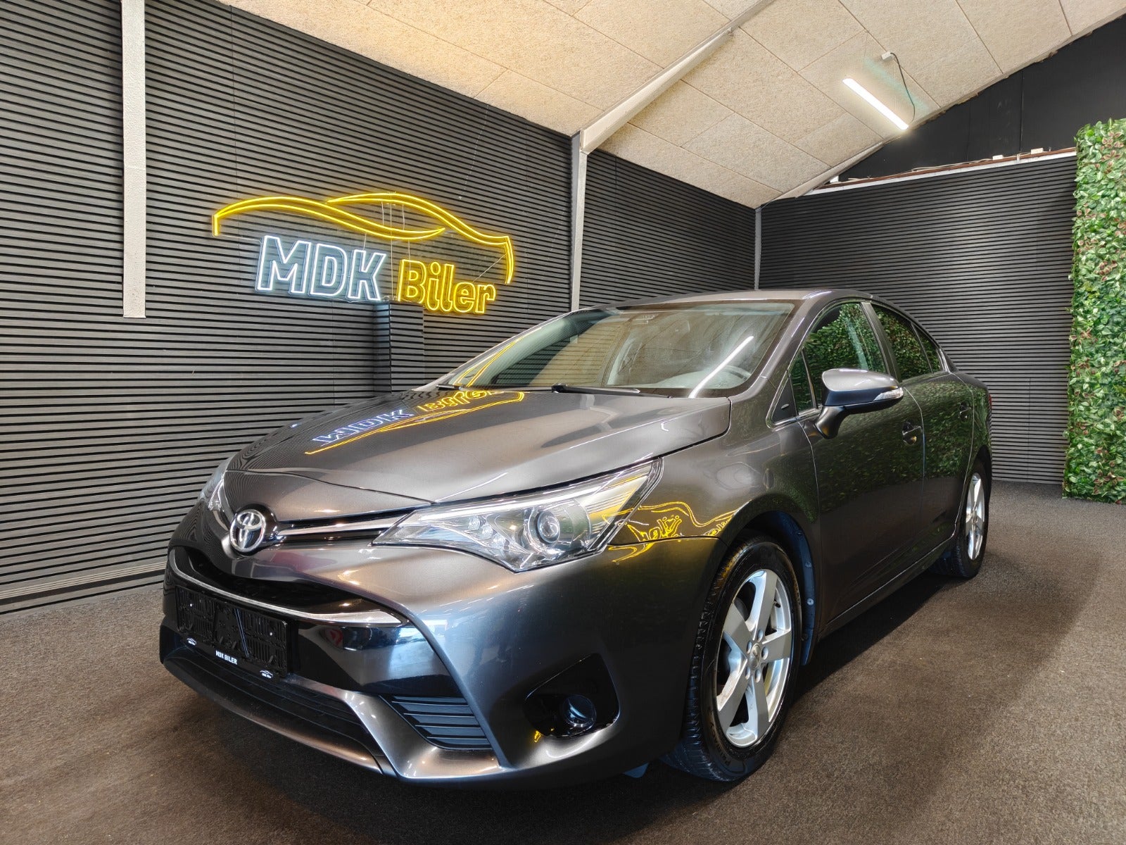 Billede af Toyota Avensis 1,6 VVT-i T1
