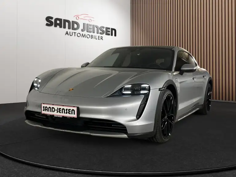 Porsche Taycan 4 Performance+ Cross Turismo