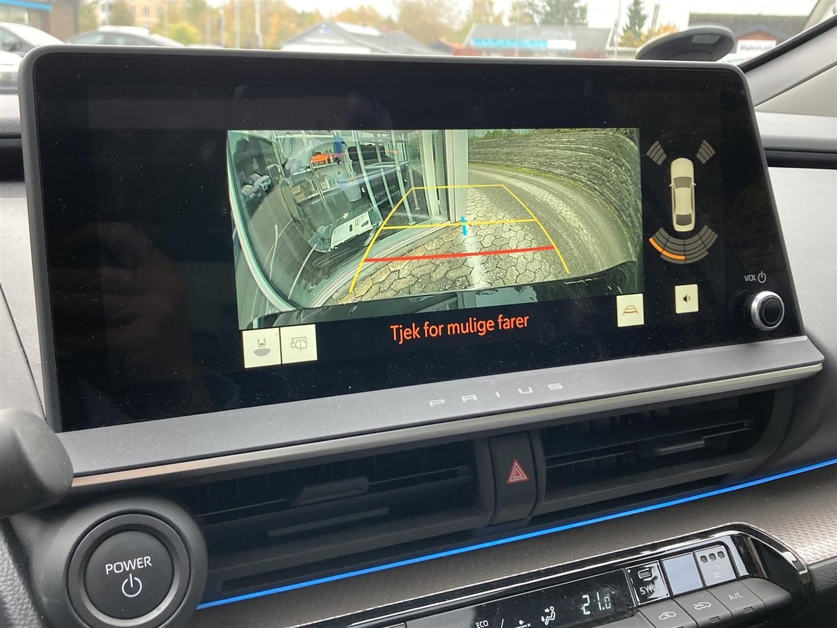 Toyota Prius Plug-in Hybrid Elegant billede 12