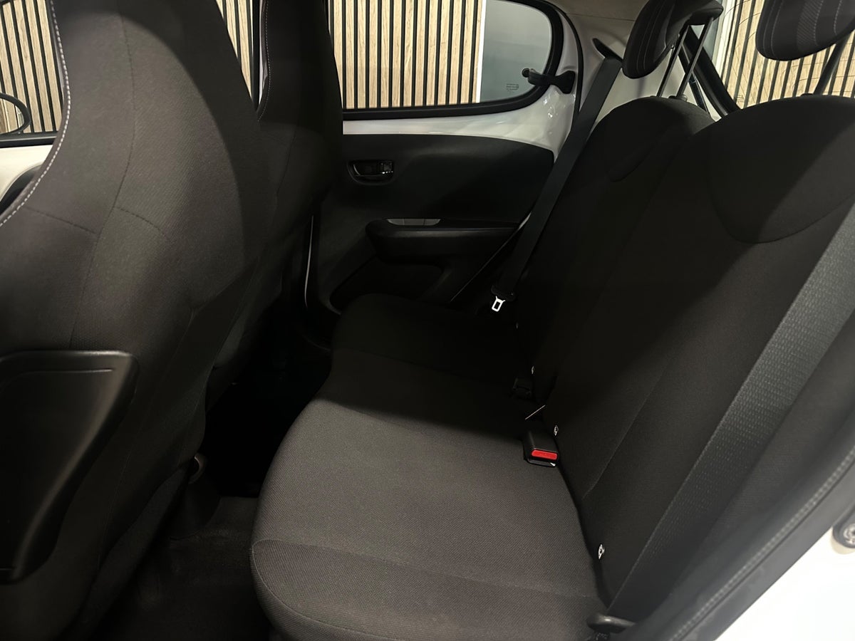 Peugeot 108 e-VTi 72 Allure+ Peugeot 108 e-VTi 72 Allure+