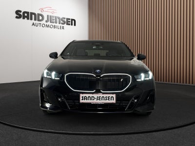 BMW i5 eDrive40 Touring Fully Charged M-Sport