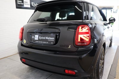 MINI Cooper SE Essential