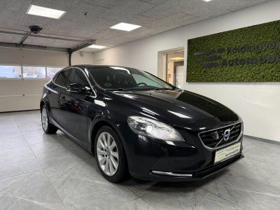 Volvo V40 1,6 D2 115 Momentum aut. 5d