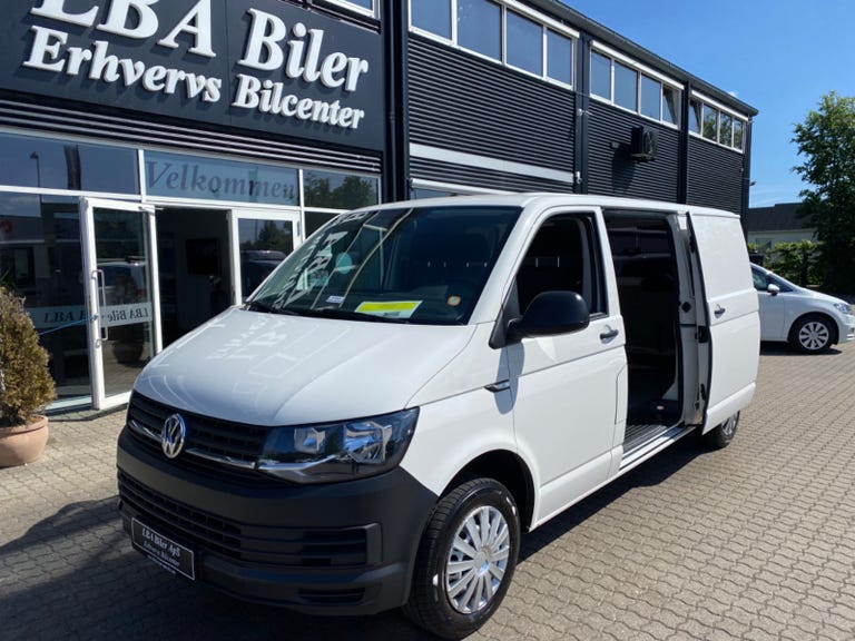 VW Transporter TDi 150 Kassevogn DSG lang