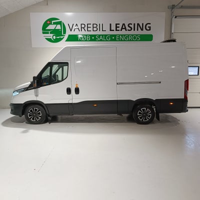 Iveco Daily 35S16 12m³ Van AG8