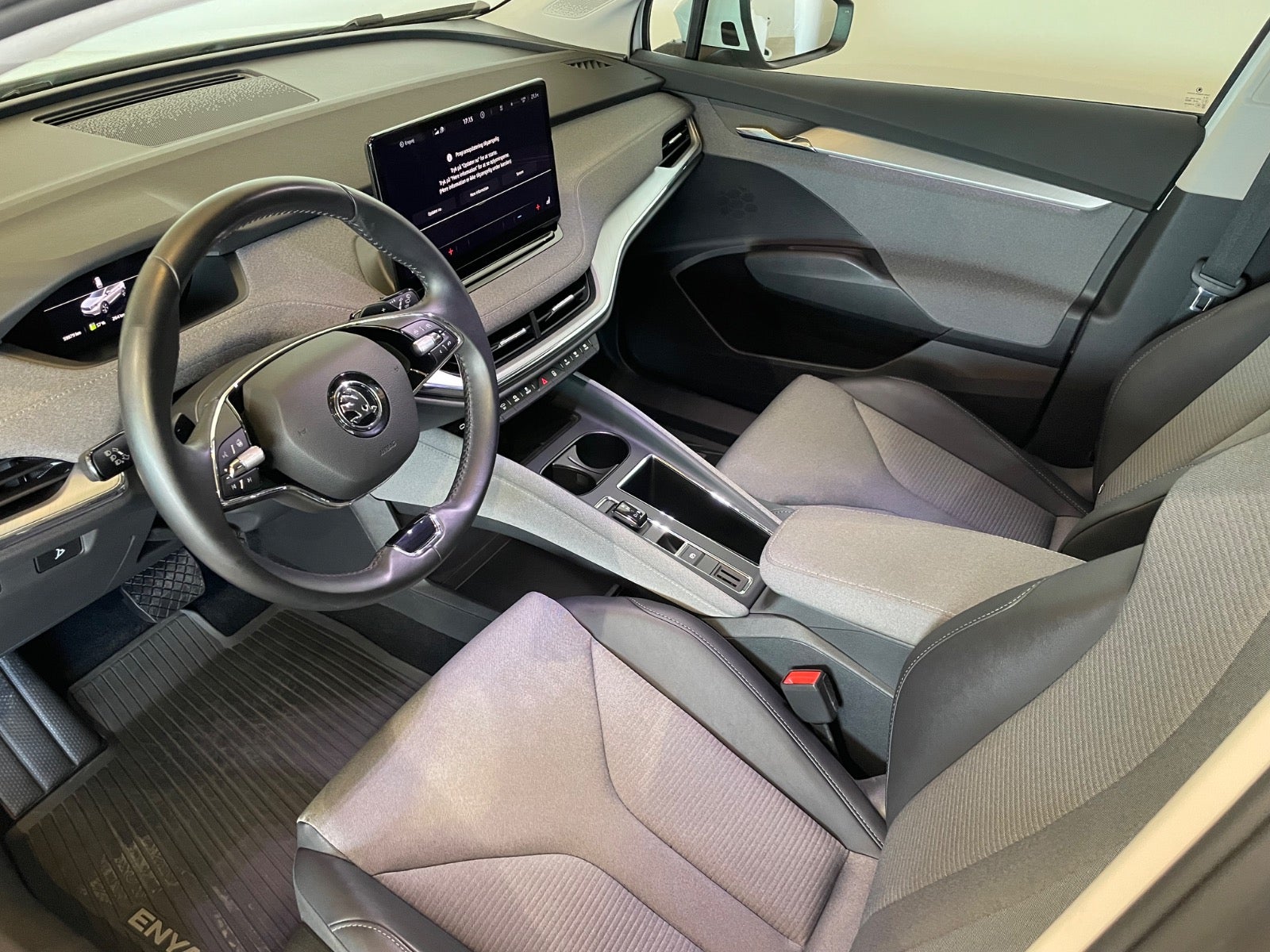 Skoda Enyaq iV Plus Loft
