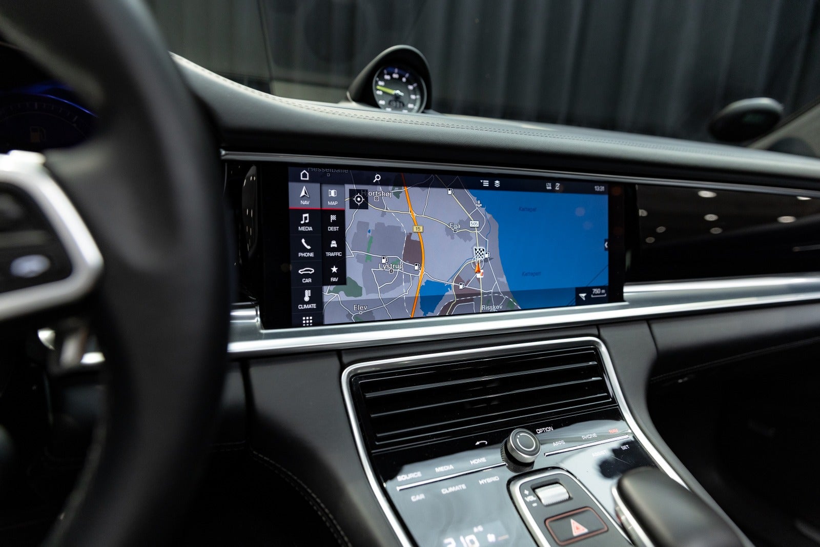 Gallery image 14 of 18