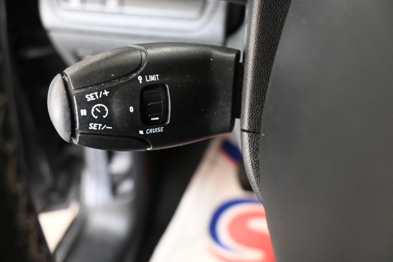 Peugeot 2008 PureTech 82 Selection Sky