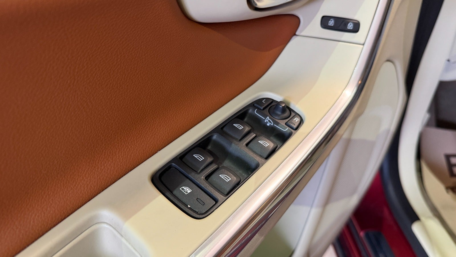 Billede af Volvo V60 2,4 D5 205 Summum aut. AWD