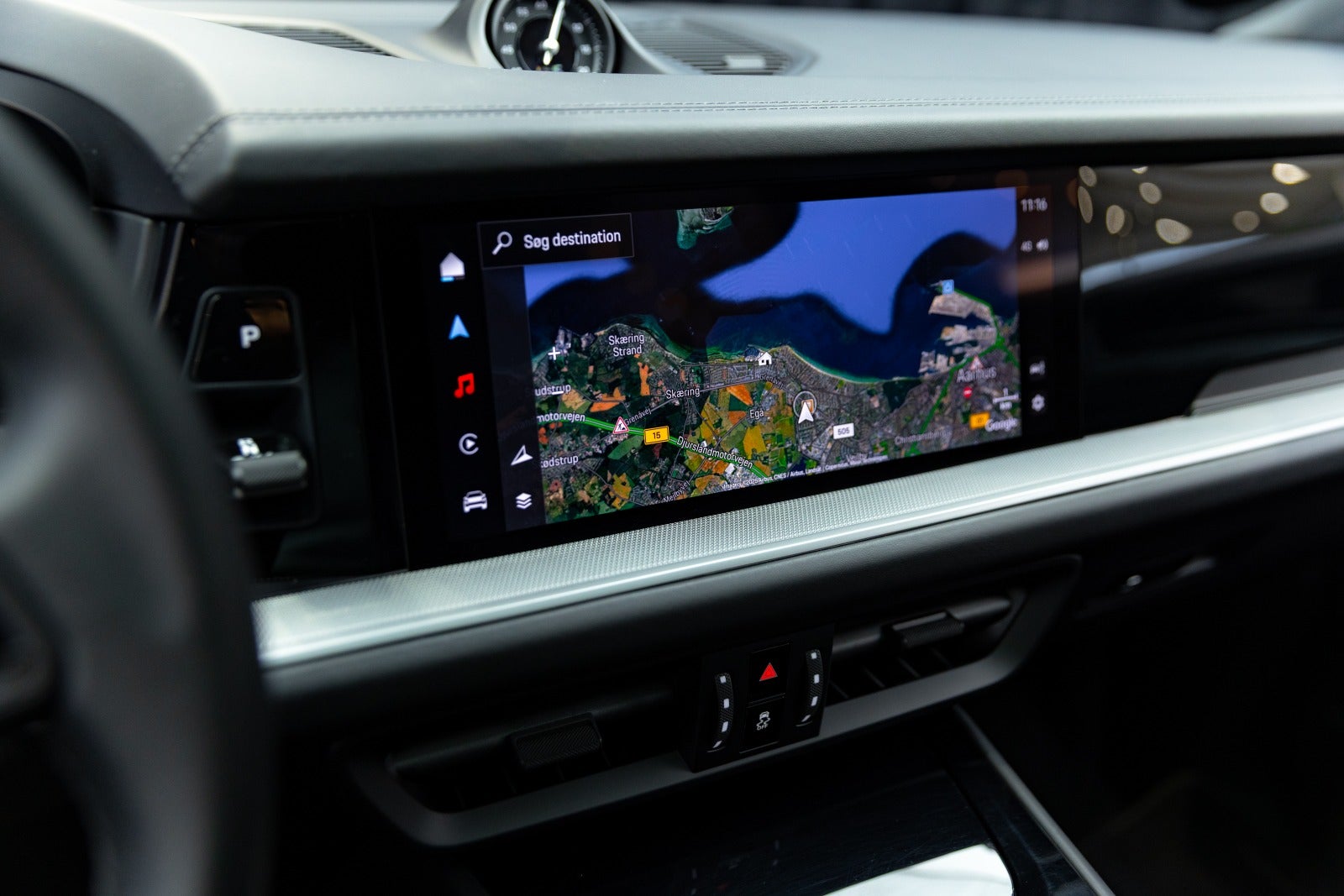 Gallery image 14 of 18