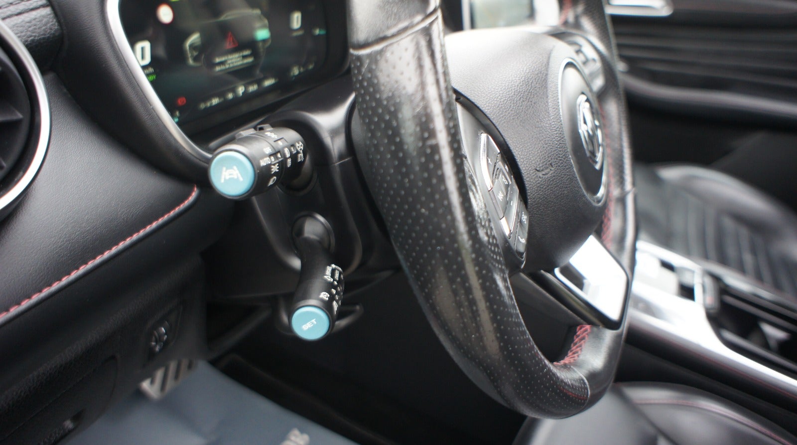MG EHS PHEV Luxury