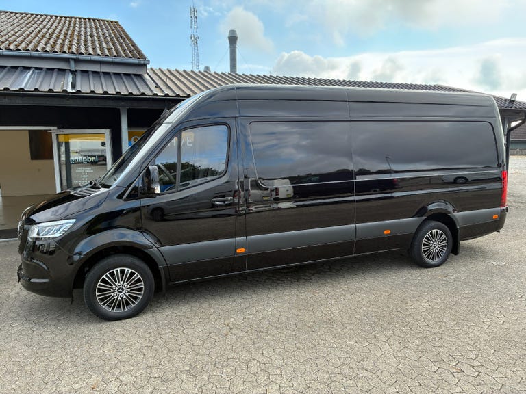 Mercedes Sprinter 319 CDi A3 Kassevogn aut. RWD