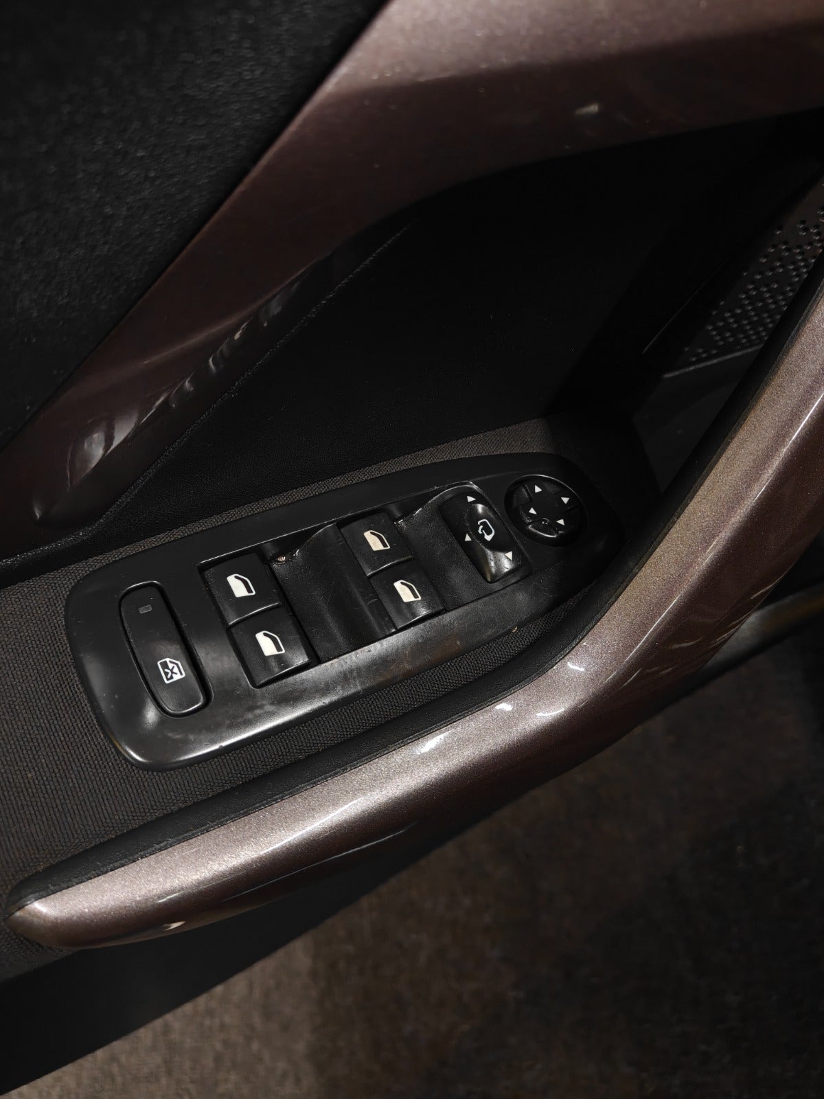 Billede af Peugeot 2008 1,4 HDi 68 Active