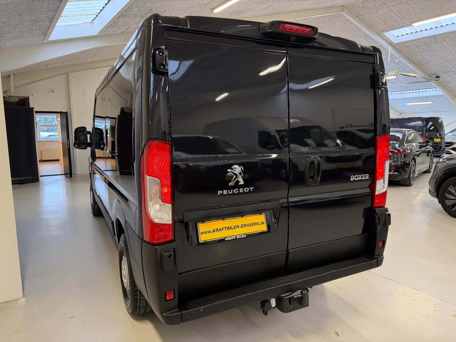 Billede af Peugeot Boxer 333 2,2 BlueHDi 140 L2H1 Premium