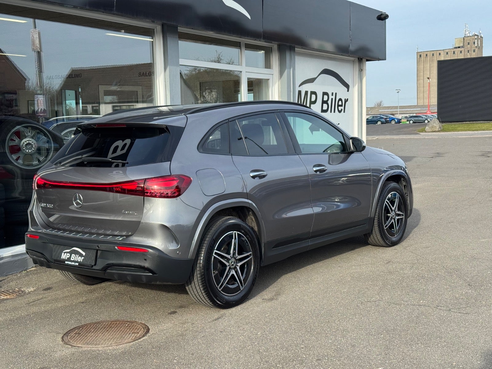 Billede af Mercedes EQA300  AMG Line 4Matic