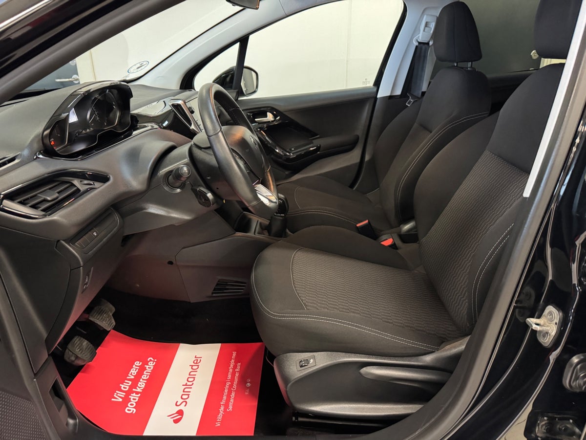 Peugeot 208 VTi 82 Active Peugeot 208 VTi 82 Active