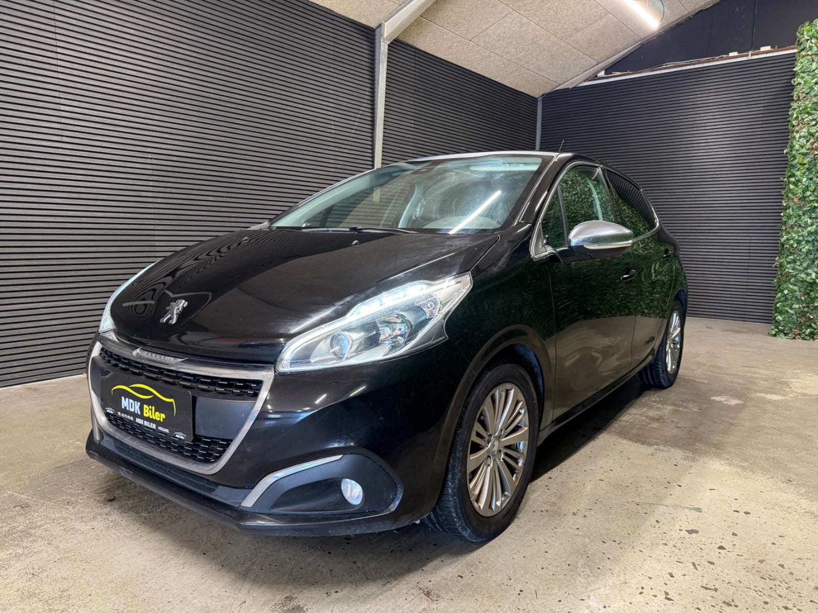 Billede af Peugeot 208 1,2 PureTech 82 Allure Sky