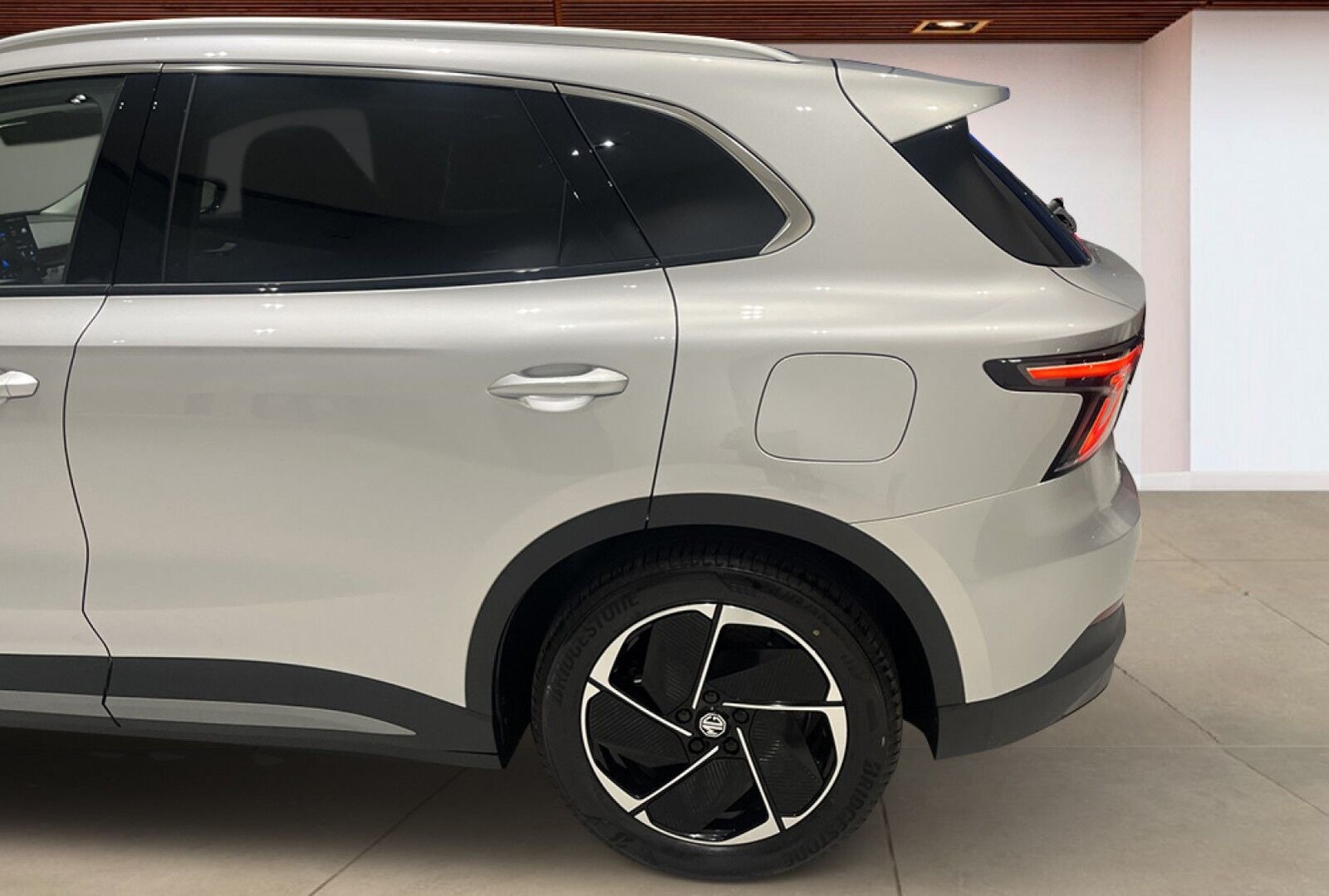 MG MGS5 Luxury