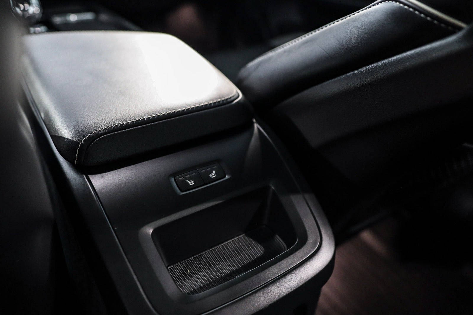 Billede af Volvo XC60 2,0 T8 ReCharge Ultimate Dark aut. AWD