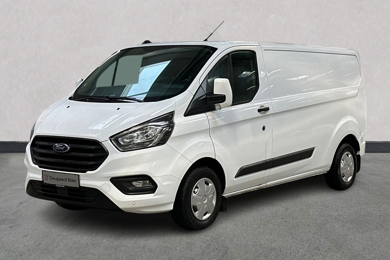 Billede af Ford Transit Custom 300L 2,0 TDCi 130 Trend