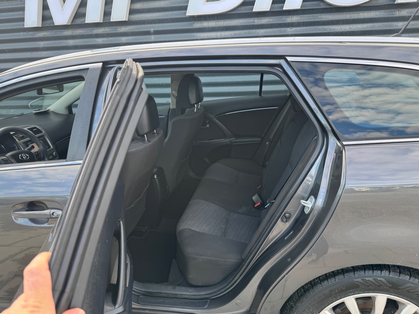 Billede af Toyota Avensis 2,0 D-4D TX stc.