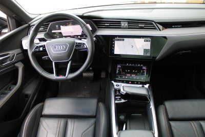 Audi e-tron Black Edition S-line quattro