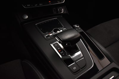 Audi Q5 TFSi e Sport quattro S-tr.