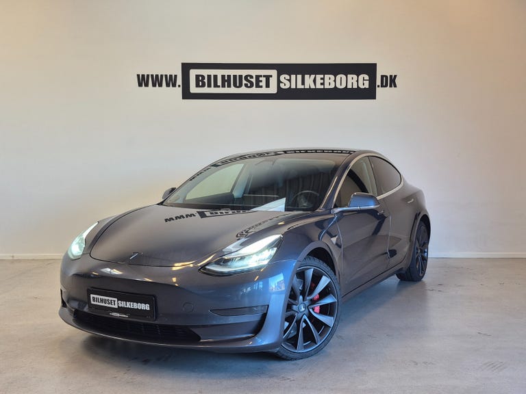 Tesla Model 3 Performance AWD