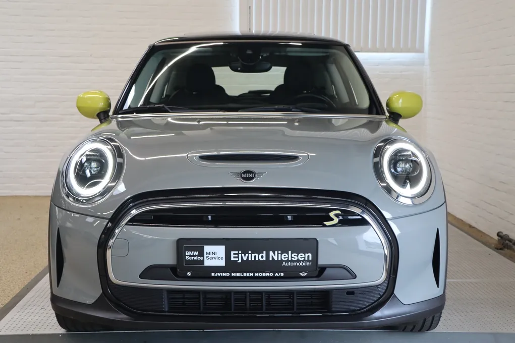 MINI Cooper SE Camden Edition