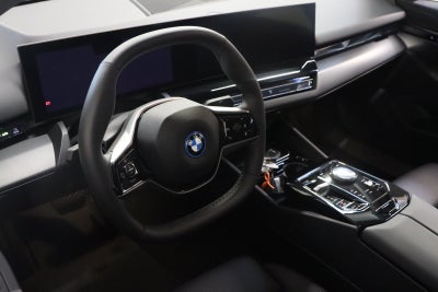 BMW i5 eDrive40 Sport Line