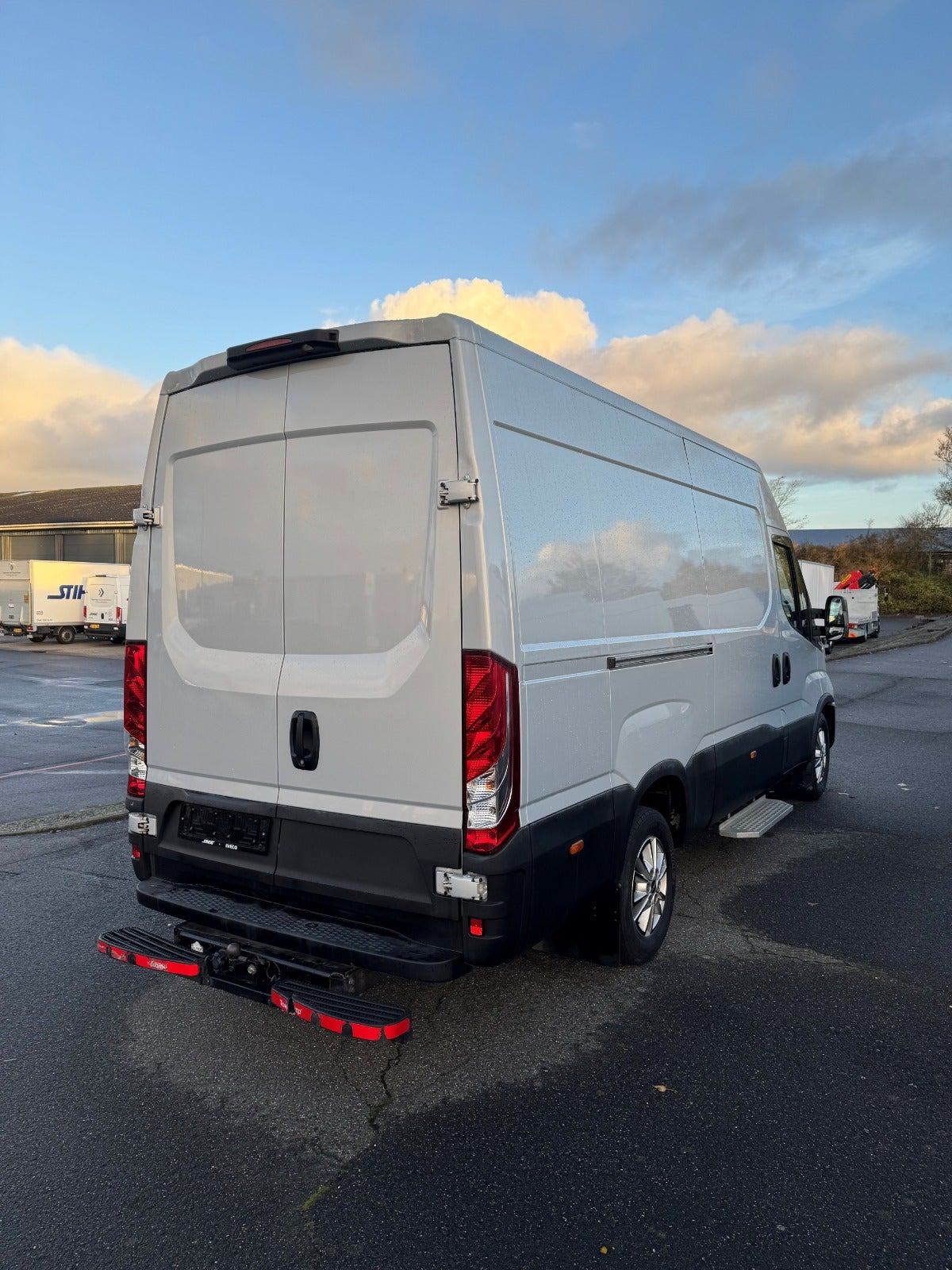 Billede af Iveco Daily 3,0 35S21 12m³ Van AG8