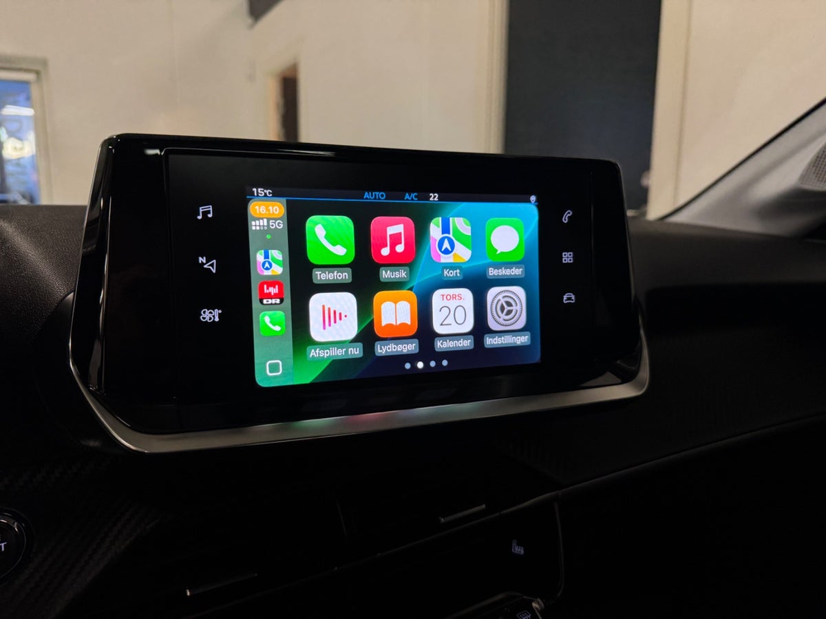 Peugeot 208 PureTech 100 Allure Sky