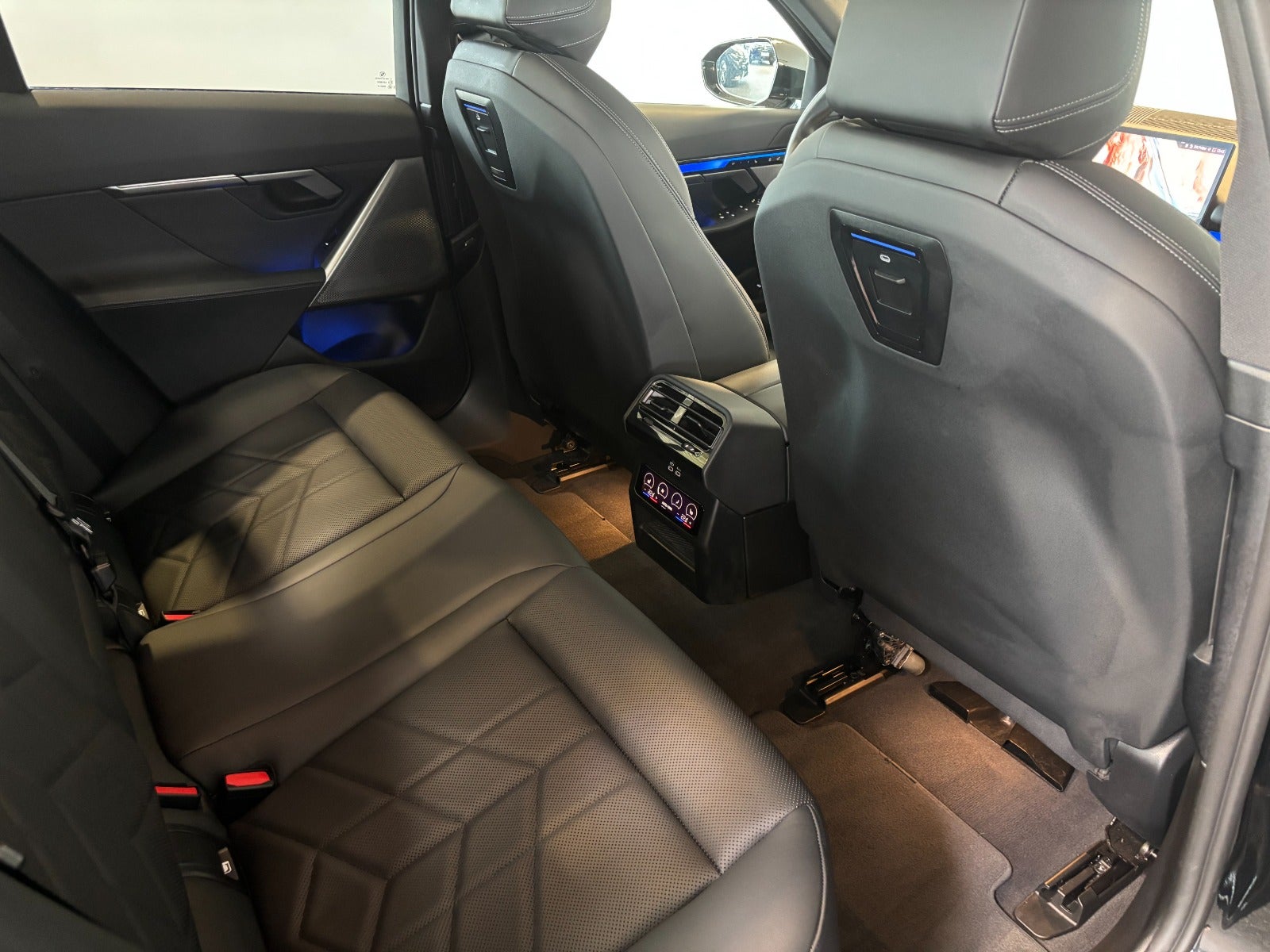 BMW i5 eDrive40 M-Sport 4d - 8