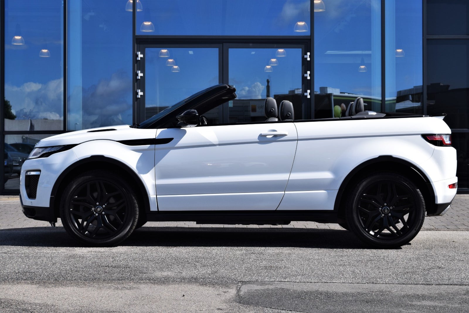 Land Rover Range Rover Evoque TD4 180 HSE Dynamic Cabrio aut Land Rover Range Rover Evoque TD4 180 HSE Dynamic Cabrio aut
