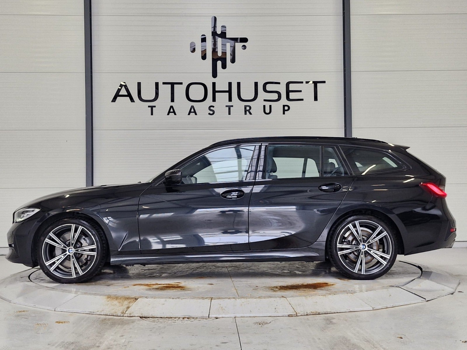 Billede af BMW 330i 2,0 Touring Sport Line aut.
