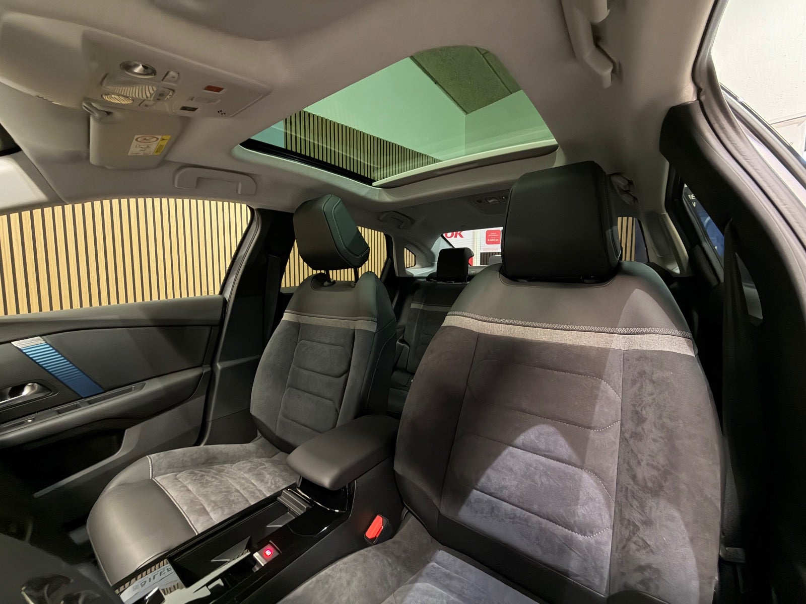 Billede af Citroën ë-C4 X 50 Shine