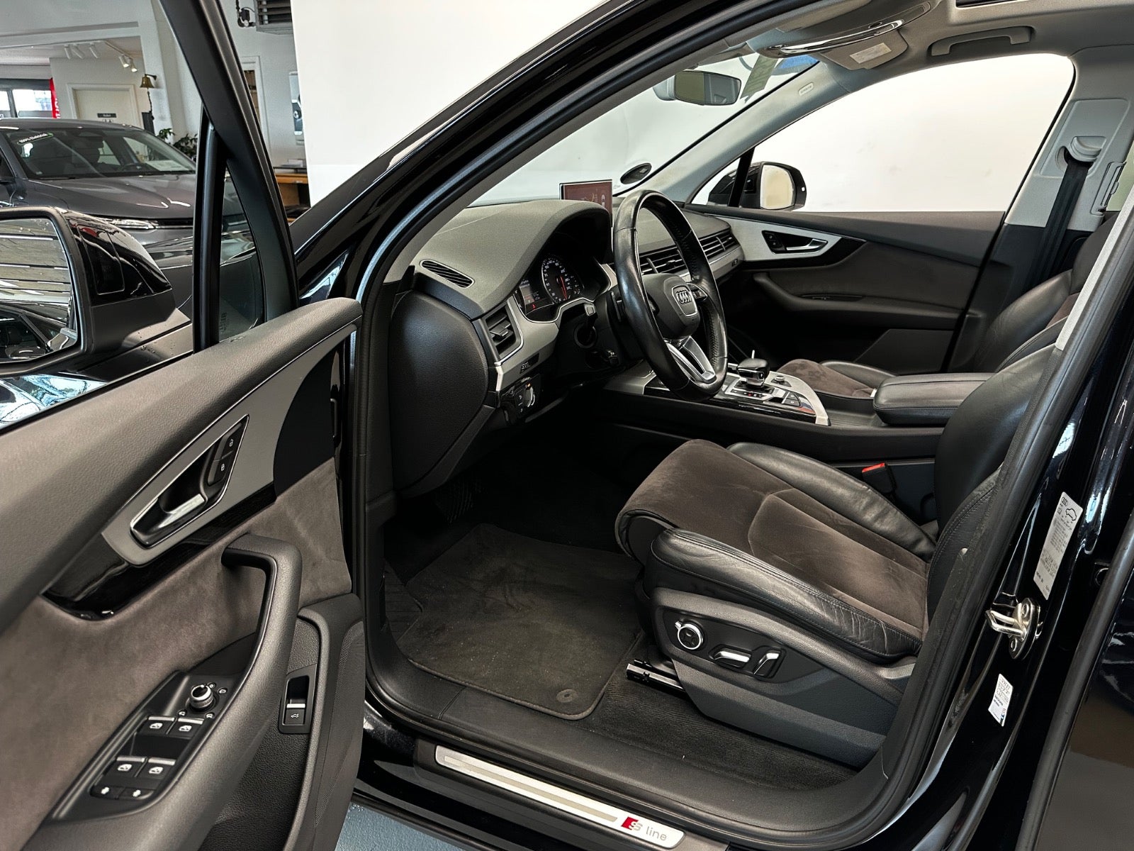 Billede af Audi Q7 3,0 TDi 272 S-line quattro Tiptr.