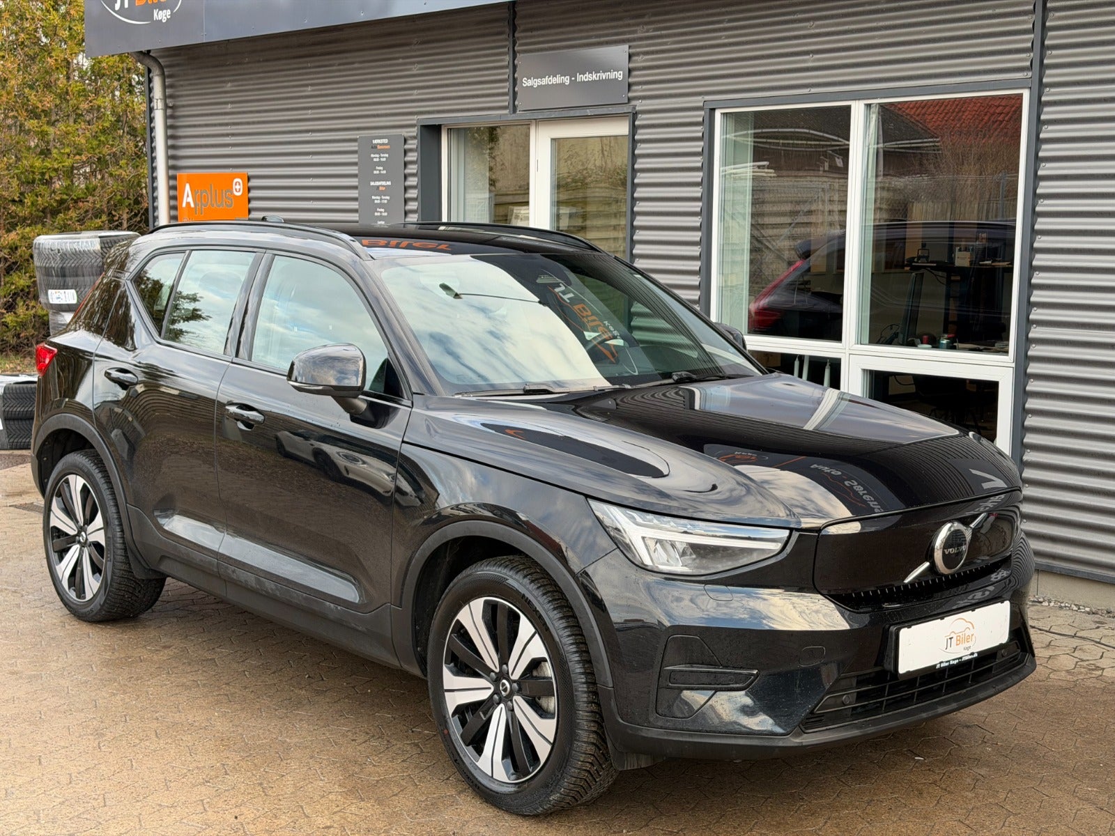 Volvo XC40 P6 ReCharge Core
