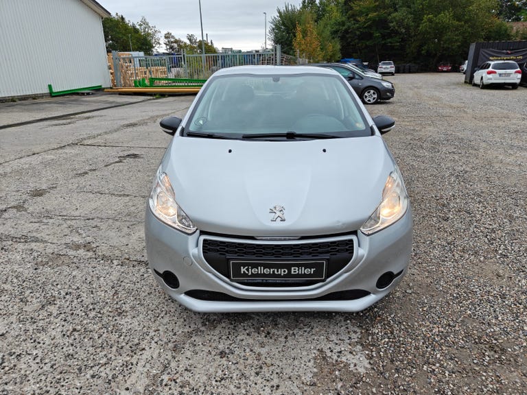 Peugeot 208 VTi Access