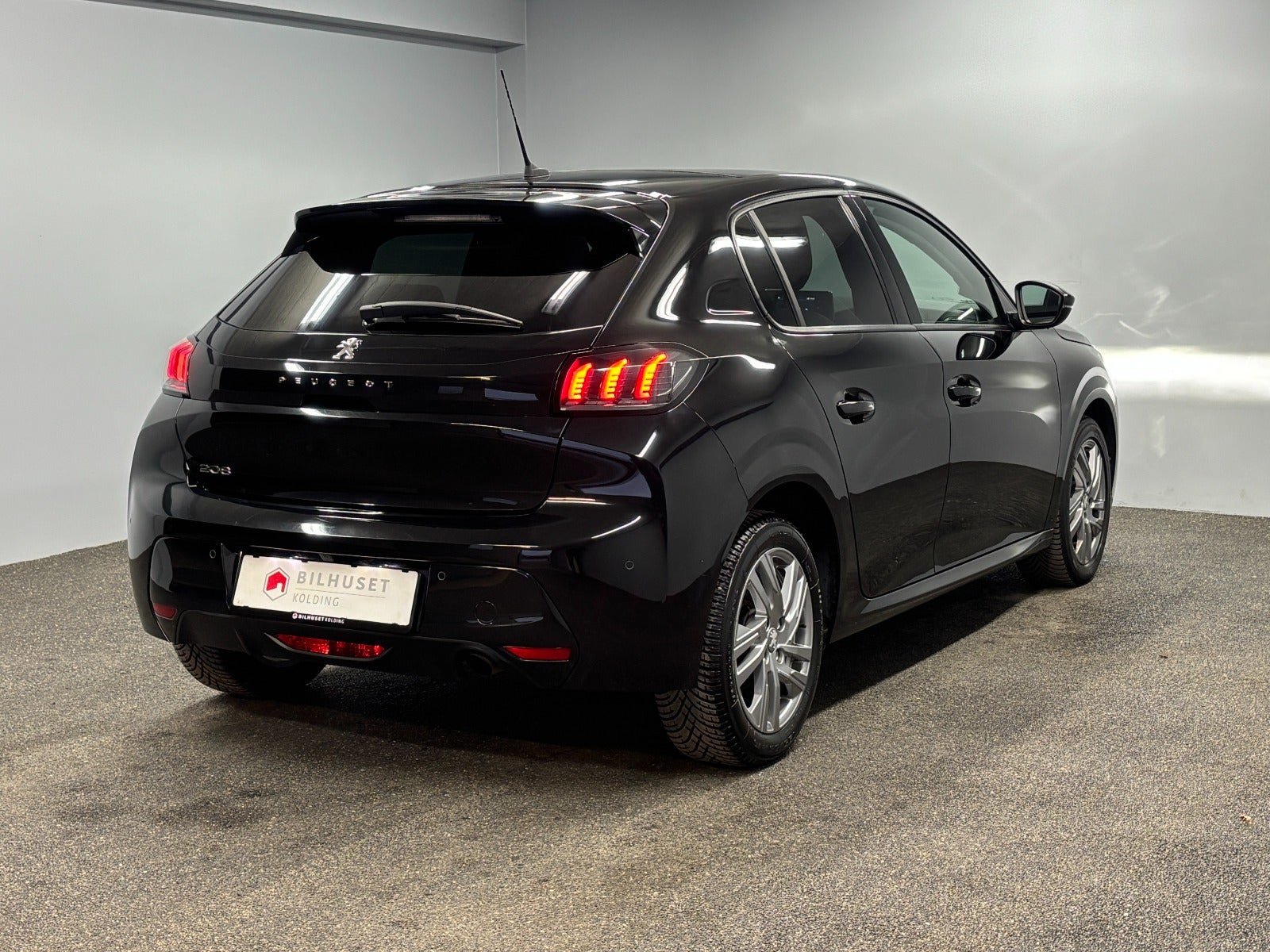 Billede af Peugeot 208 1,5 BlueHDi 100 Allure Sky