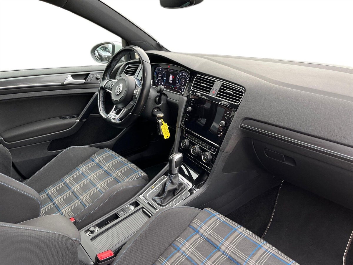 VW Golf VIII GTE DSG billede 10