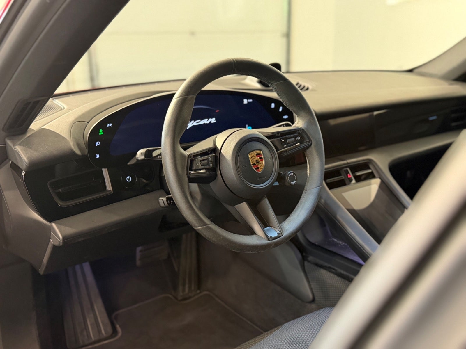 Porsche – Taycan 4S
