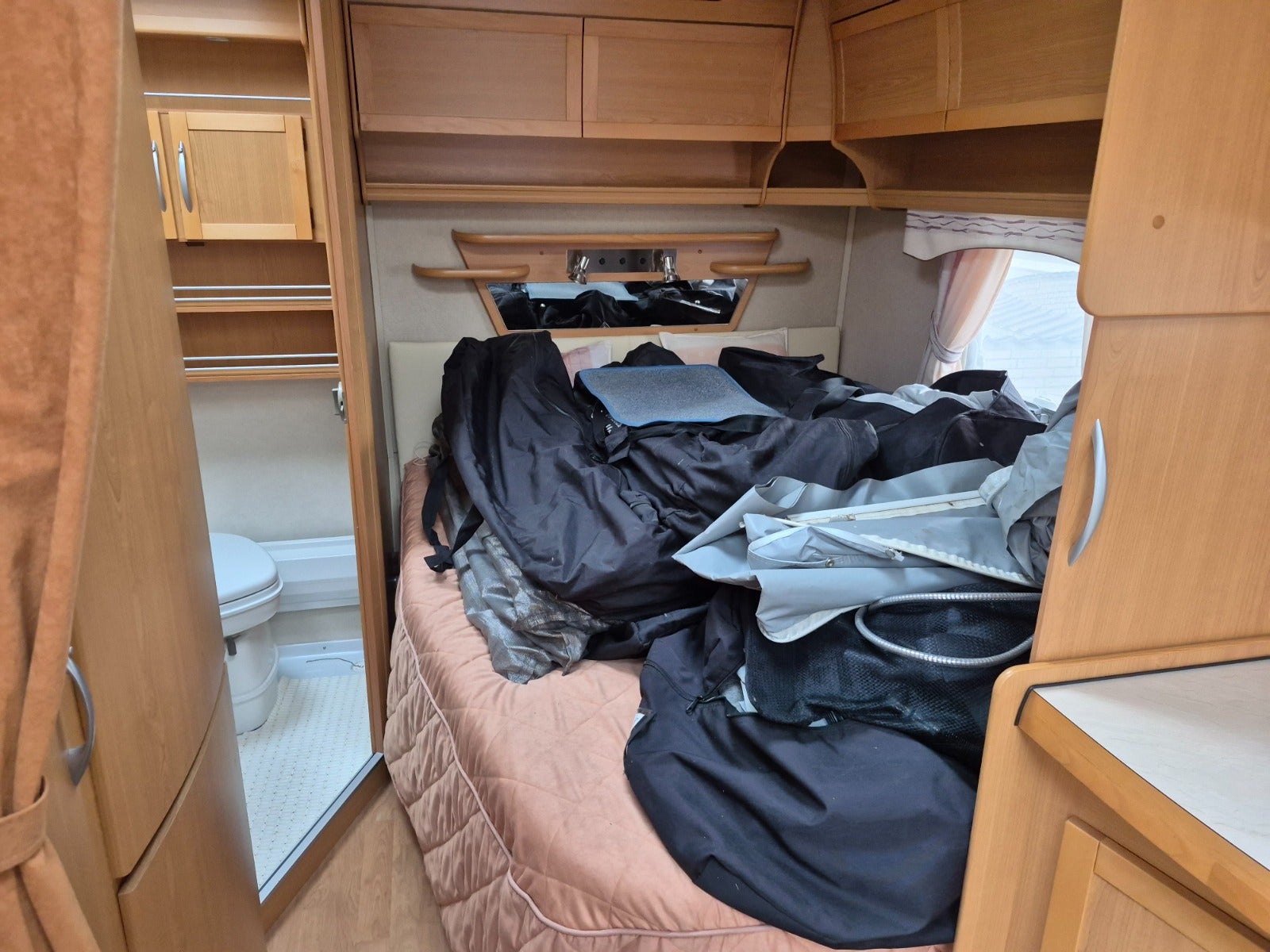 Kabe Royal 560 KS XL  – 10