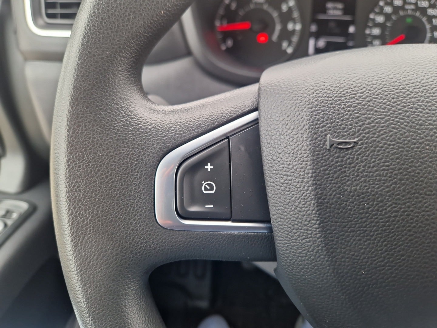 Billede af Renault Master IV T35 2,3 dCi 165 Alukasse m/lift Tekno