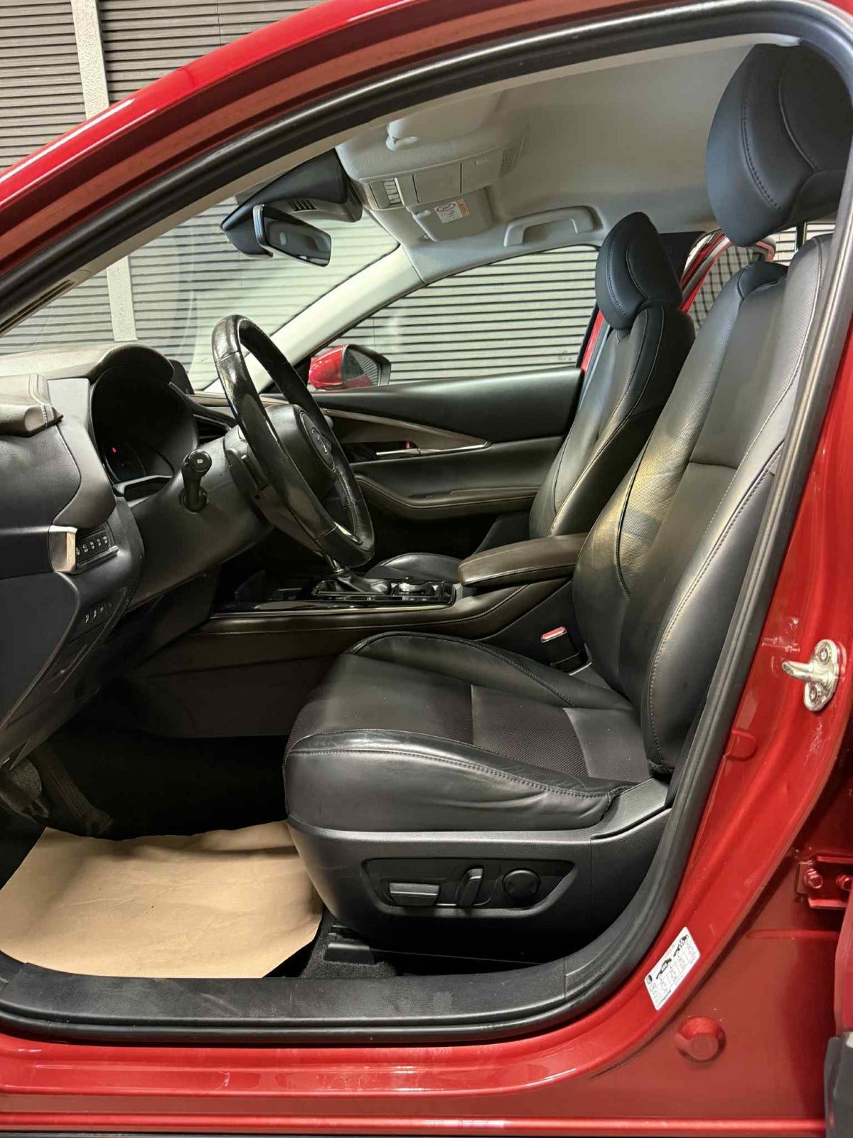 Billede af Mazda CX-30 2,0 e-SkyActiv-G 150 Cosmo Tech aut.